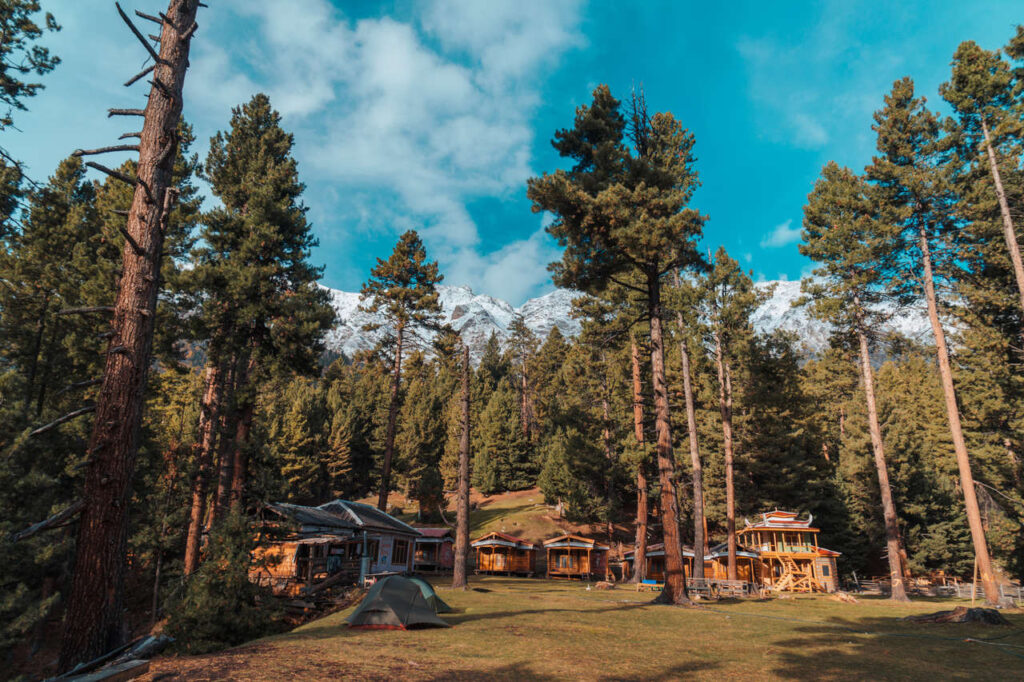 where to stay in fairy meadows